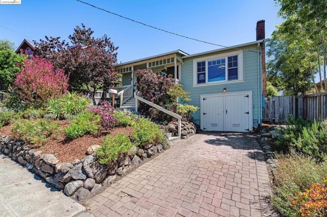 7538 Stockton Ave - Photo 3 of 20