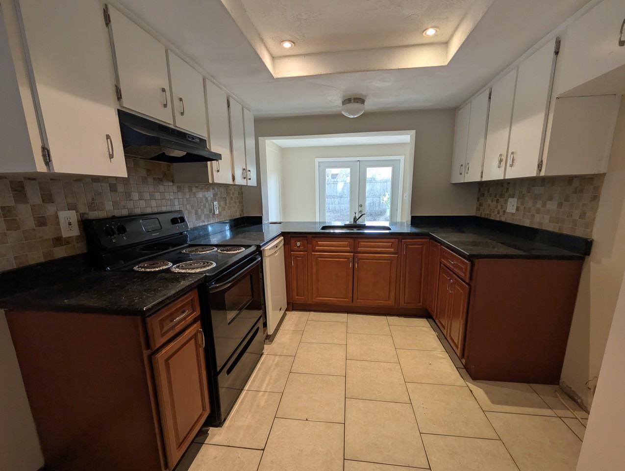 7144 Bimini Dr - Photo 3 of 12