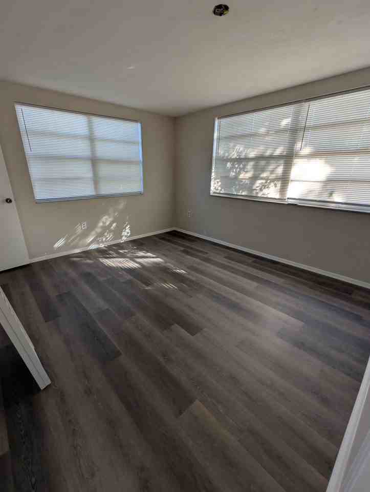 7144 Bimini Dr - Photo 5 of 12