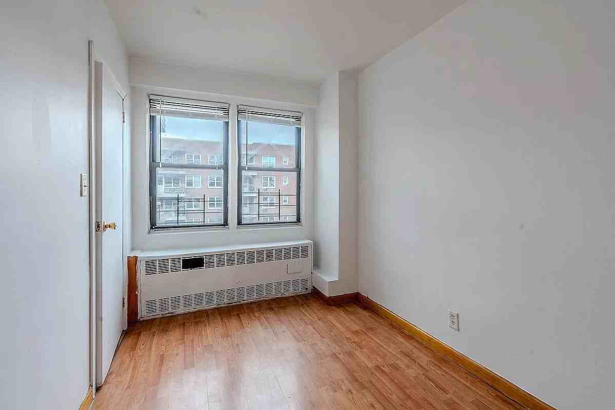 4255 Colden St #15B - Photo 7 of 9