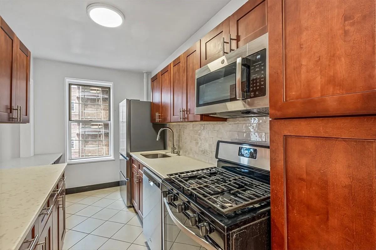 5417 31st Ave #5K - Photo 3 of 13