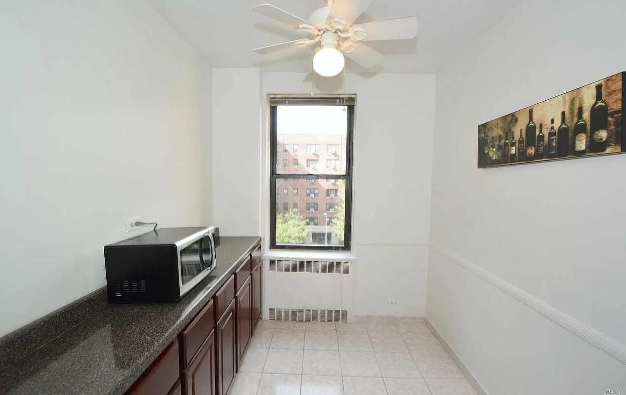 6735 Yellowstone Blvd #5P - Photo 3 of 13