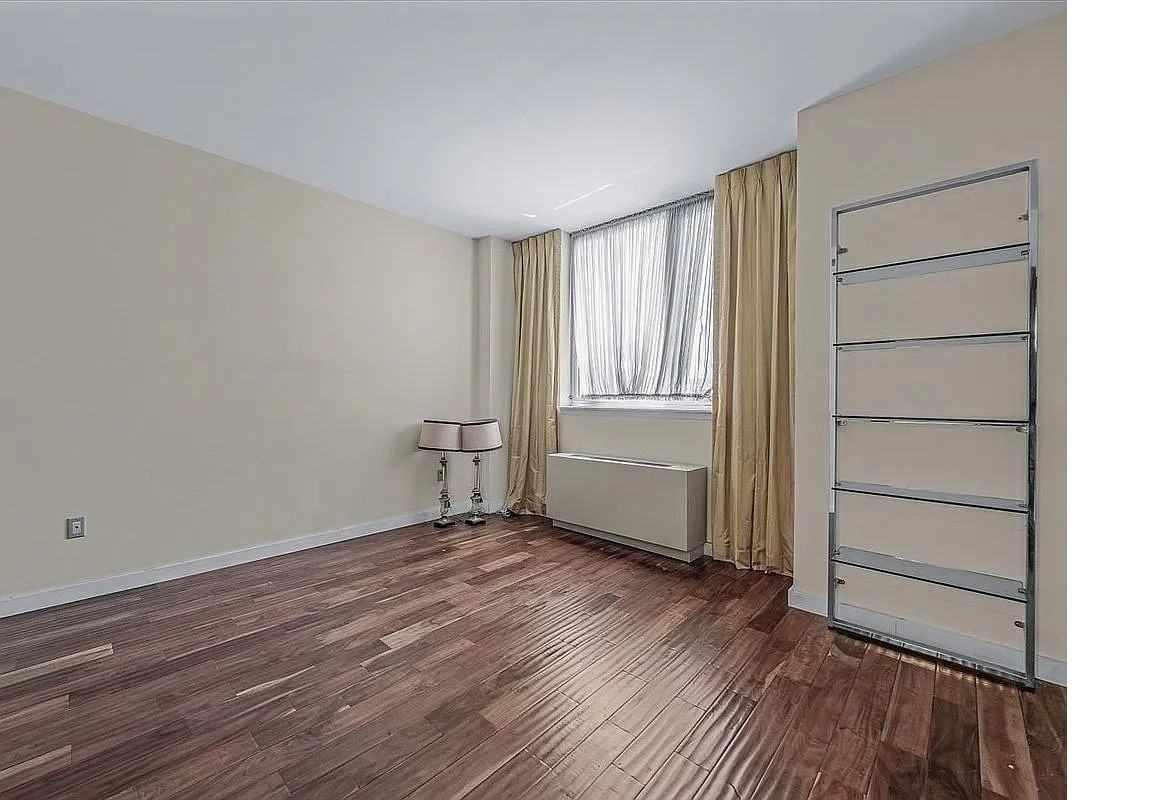 13338 Sanford Ave #9G - Photo 7 of 11