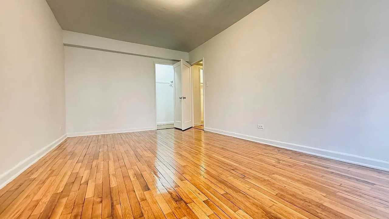 13430 Franklin Ave #1D - Photo 2 of 8