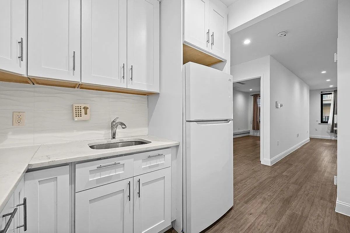 13620 Booth Memorial Ave #2K - Photo 5 of 10