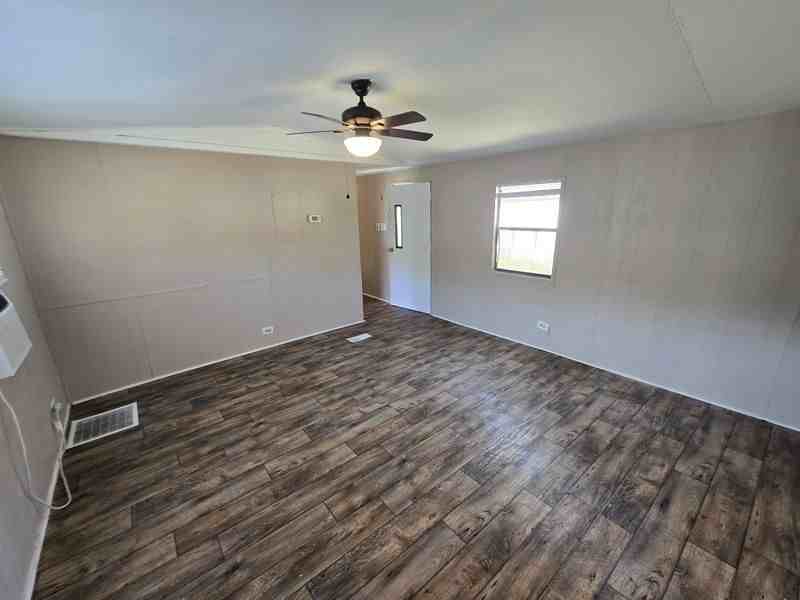 2114 Cliffwood Rd - Photo 3 of 14