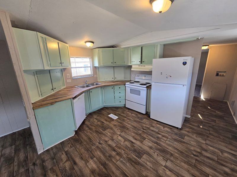 2114 Cliffwood Rd - Photo 4 of 14