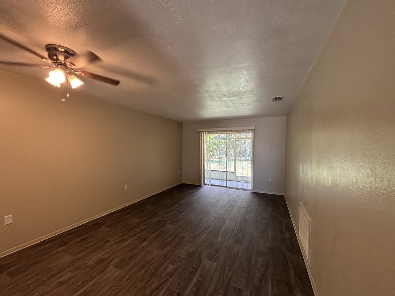 2850 Westmoreland Ct - Photo 2 of 20