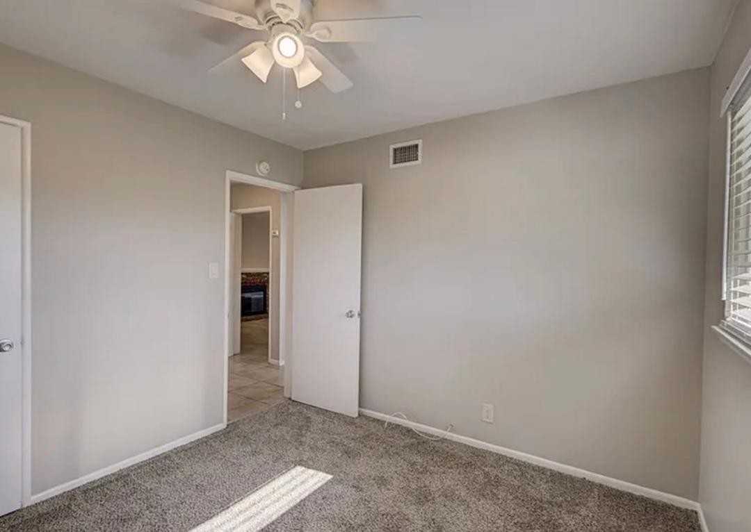 8653 Larkin Ct #8653 - Photo 4 of 9