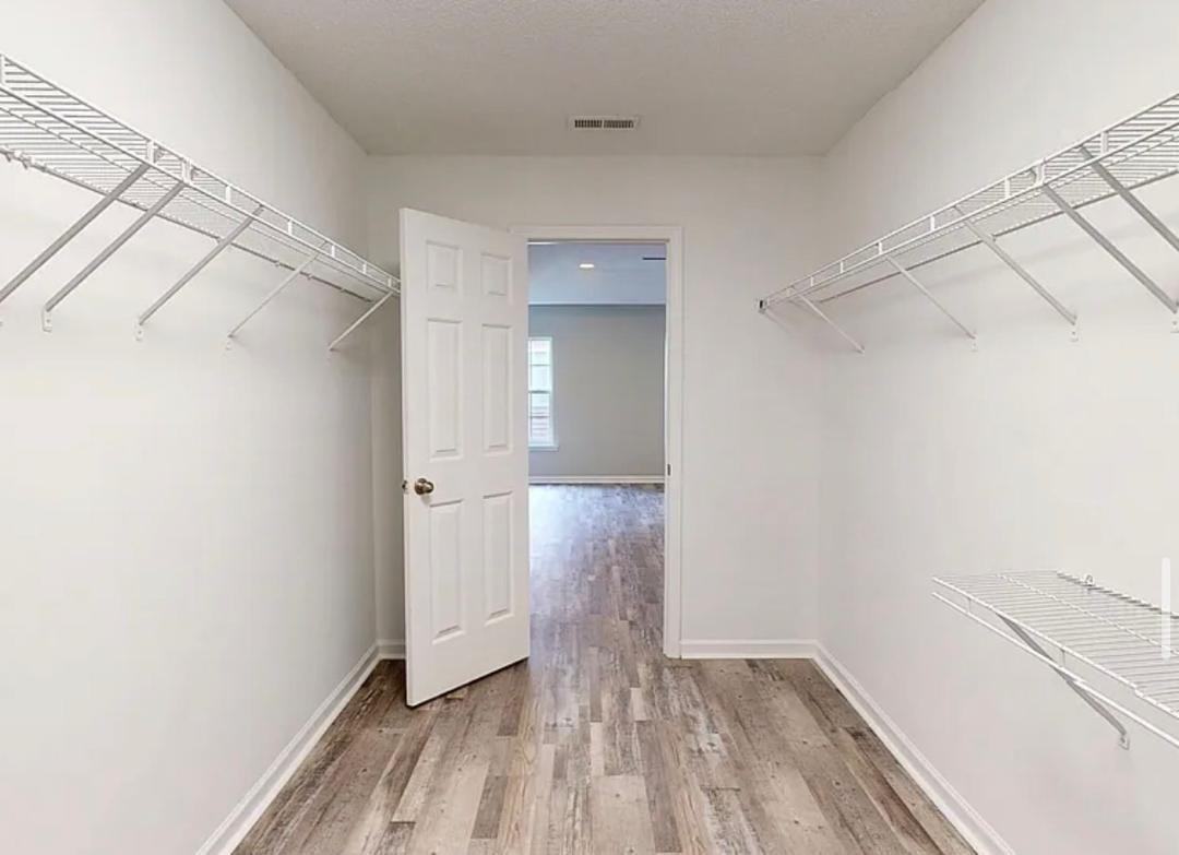 5708 Sea Fox Ct - Photo 3 of 8