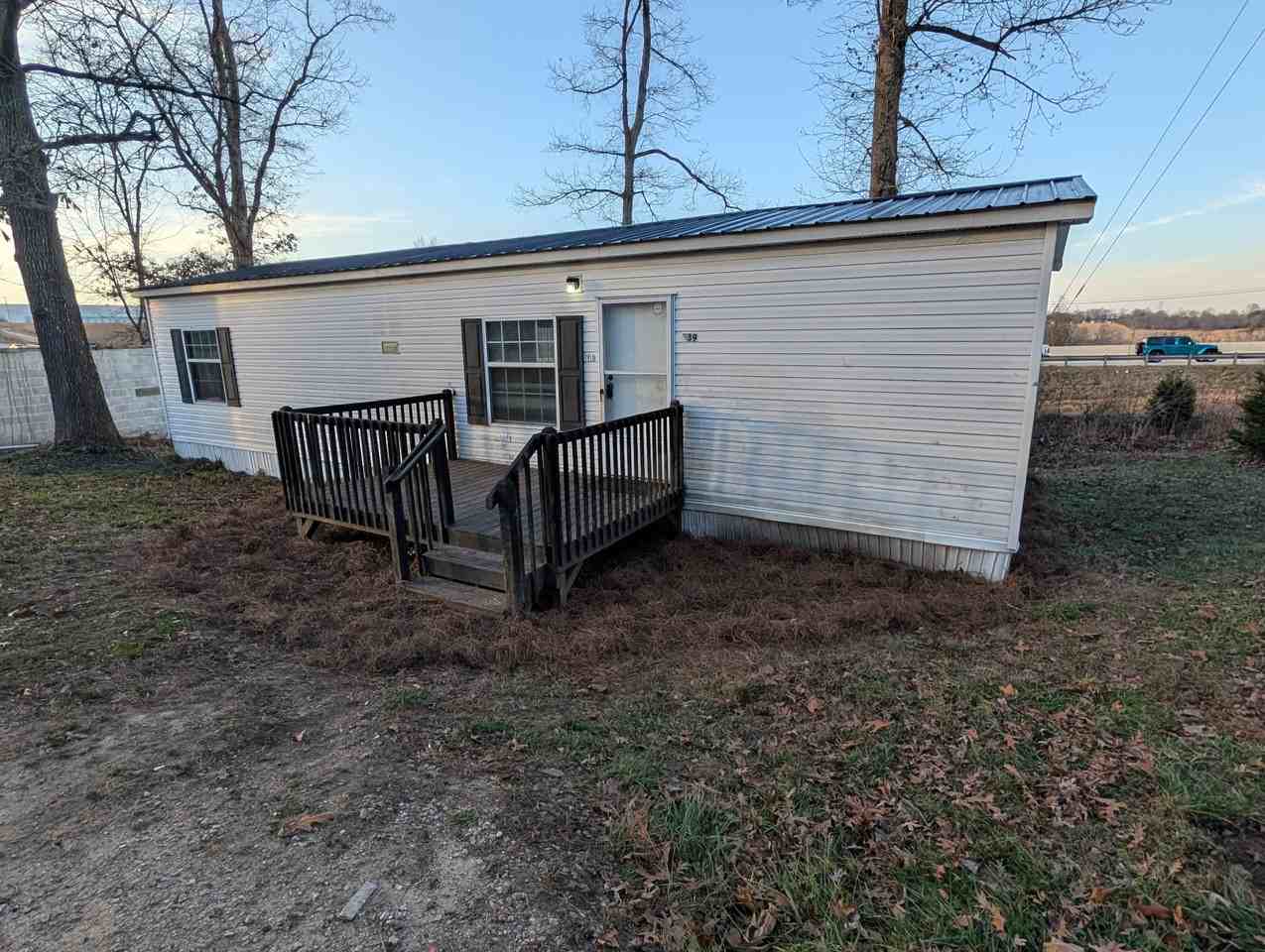 139 Pauls Dr - Photo 2 of 18