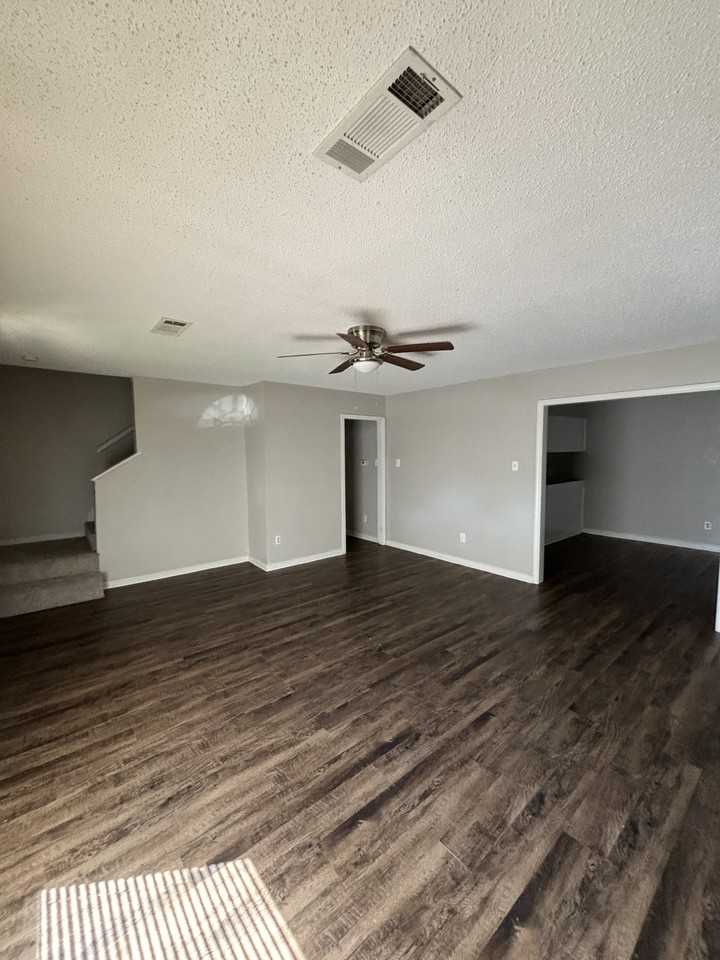 205 Otter Pl - Photo 5 of 19