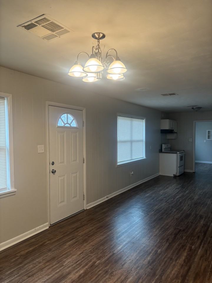 22 Evergreen Dr - Photo 3 of 19