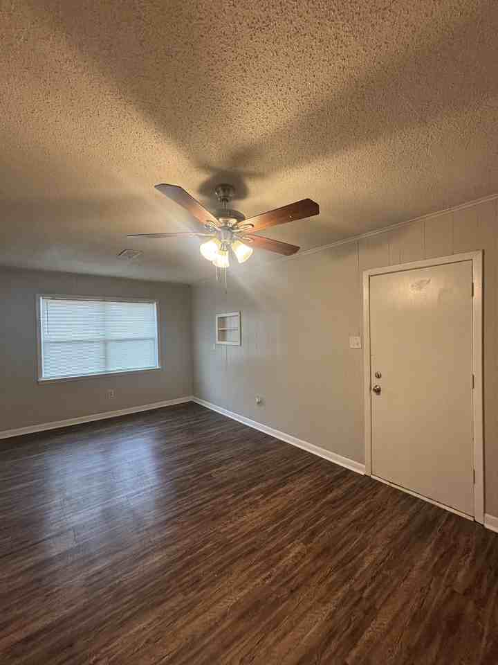 22 Evergreen Dr - Photo 4 of 19