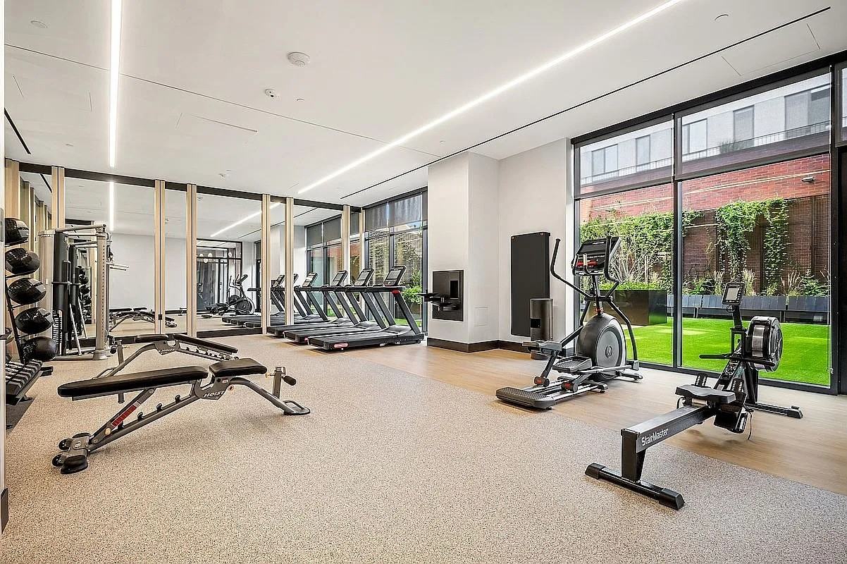 2254 46th St #503 - Photo 5 of 5