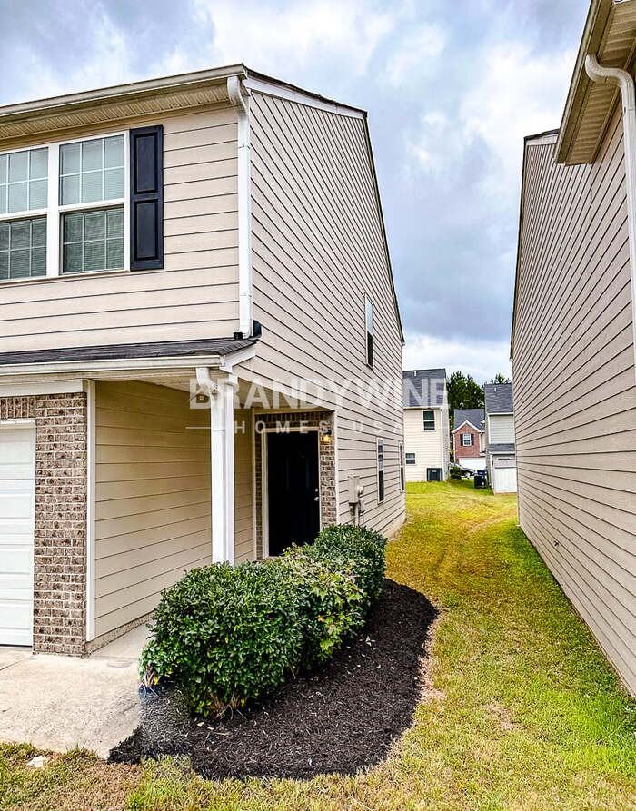 3618 Oakleaf Pass - Photo 2 of 23