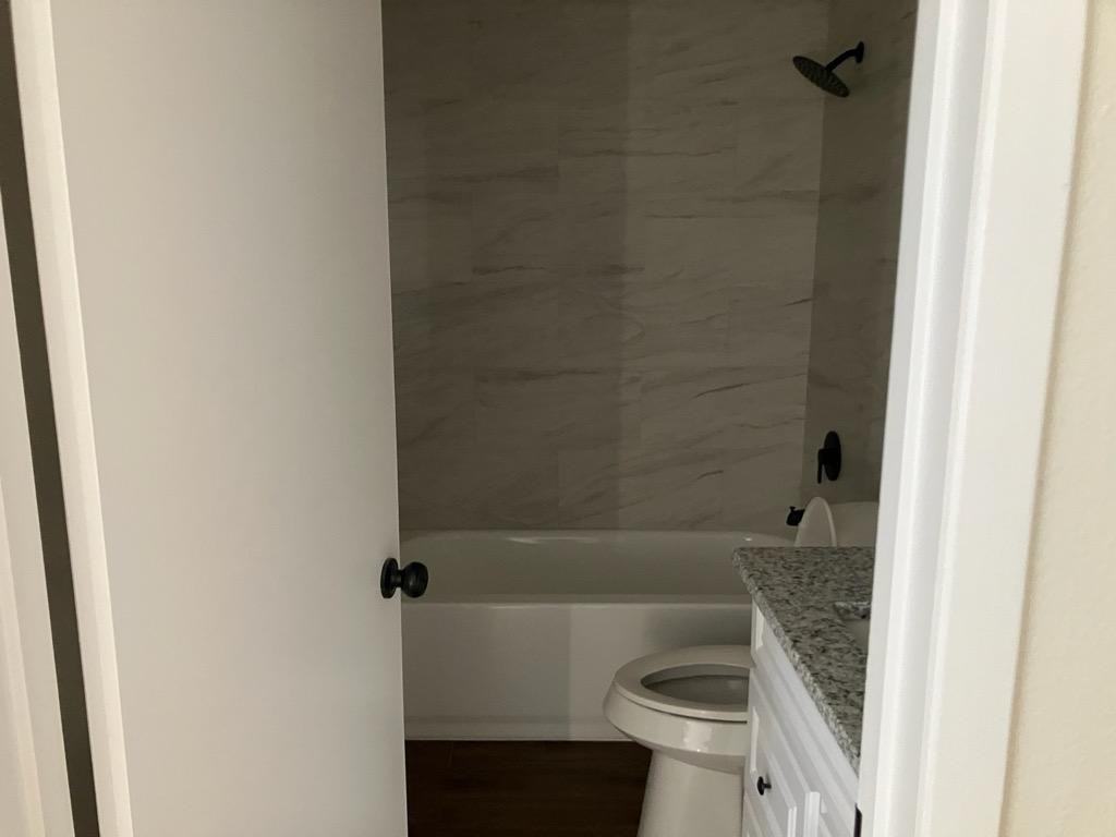 119 Circle Ct #112 - Photo 6 of 7