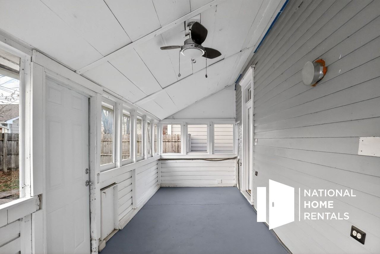 1418 Olive St #NA - Photo 3 of 20