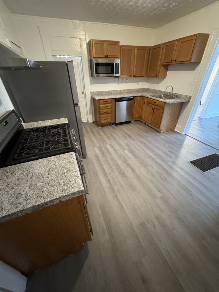 460 Storms Ave #NA - Photo 6 of 19