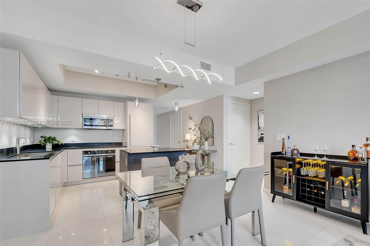 SE 11th St & S Miami Ave - Photo 5 of 19