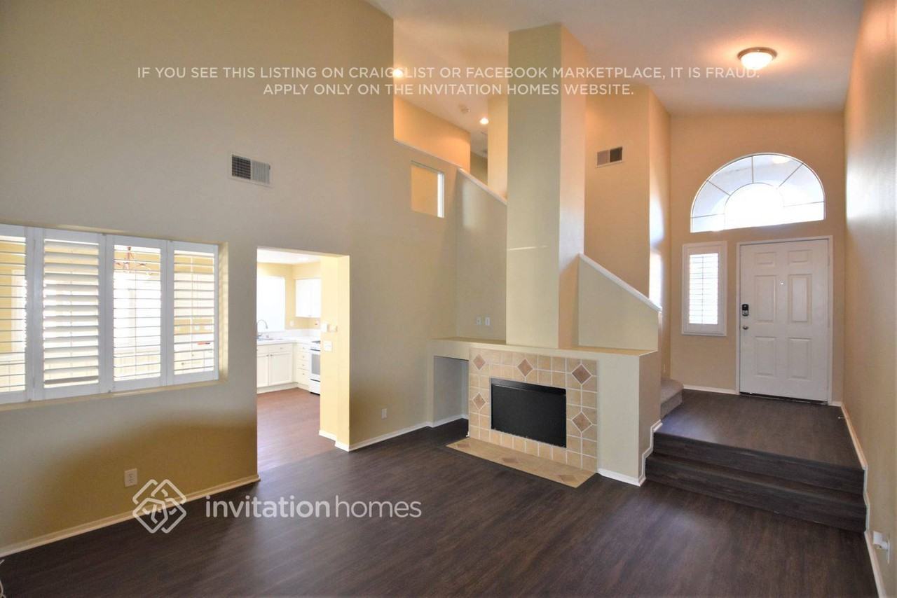 892 Pathfinder Way - Photo 4 of 17