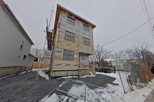 featured image of 476 Division St