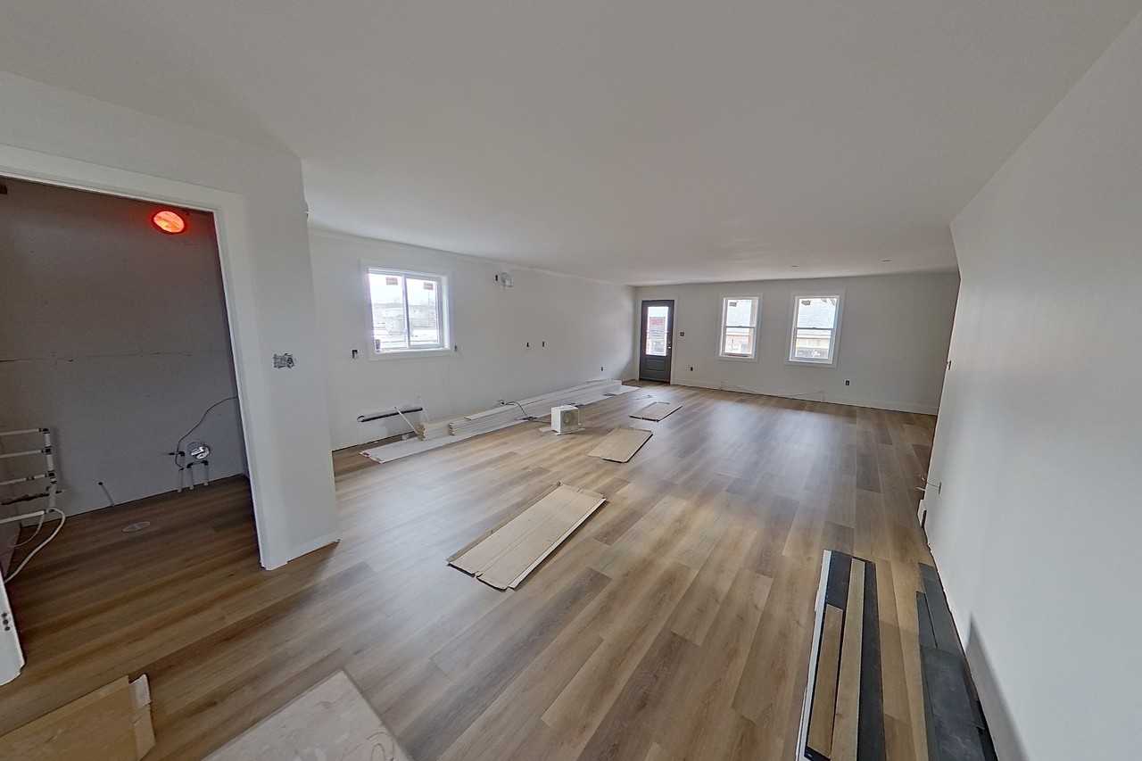 476 Division St - Photo 7 of 44