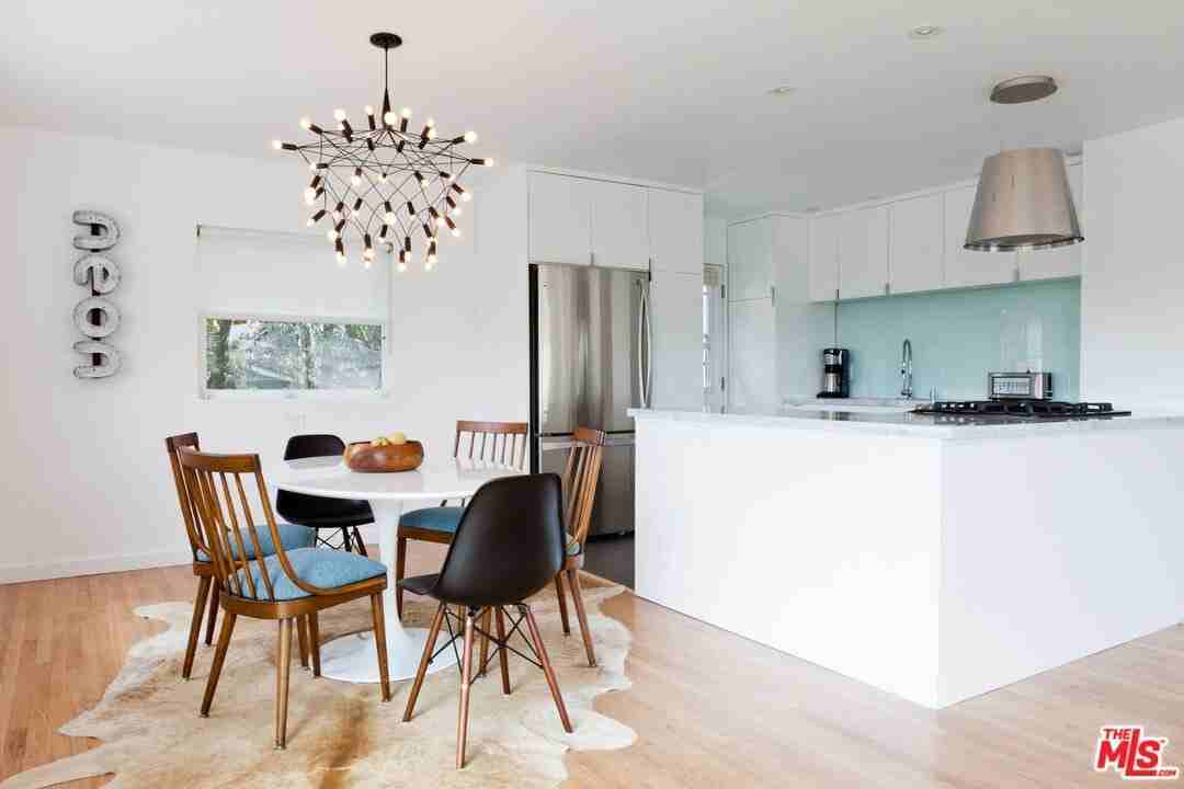 3118 21st St - Photo 7 of 19