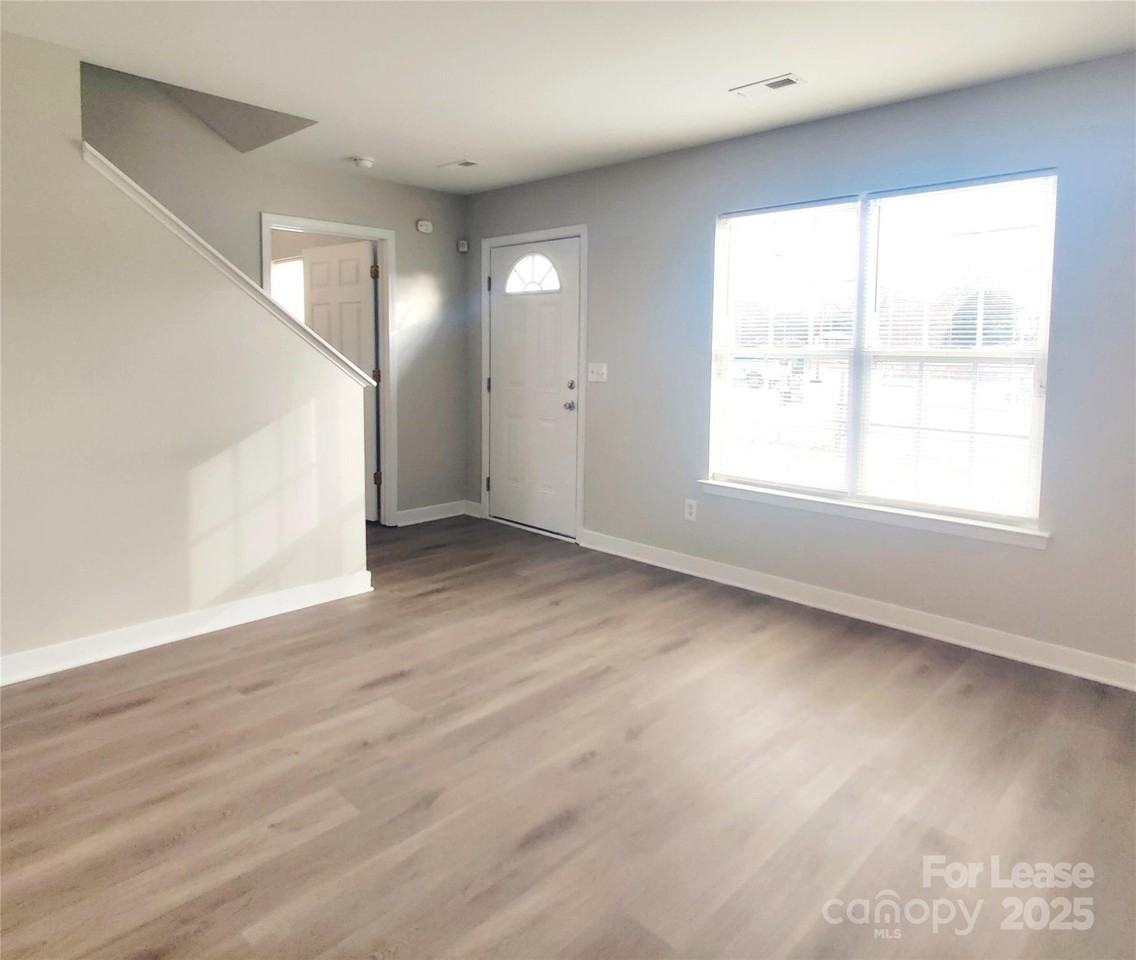 2344 West Blvd - Photo 5 of 16