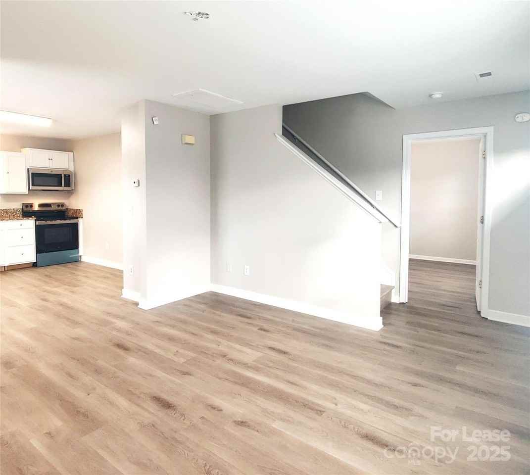 2344 West Blvd - Photo 6 of 16