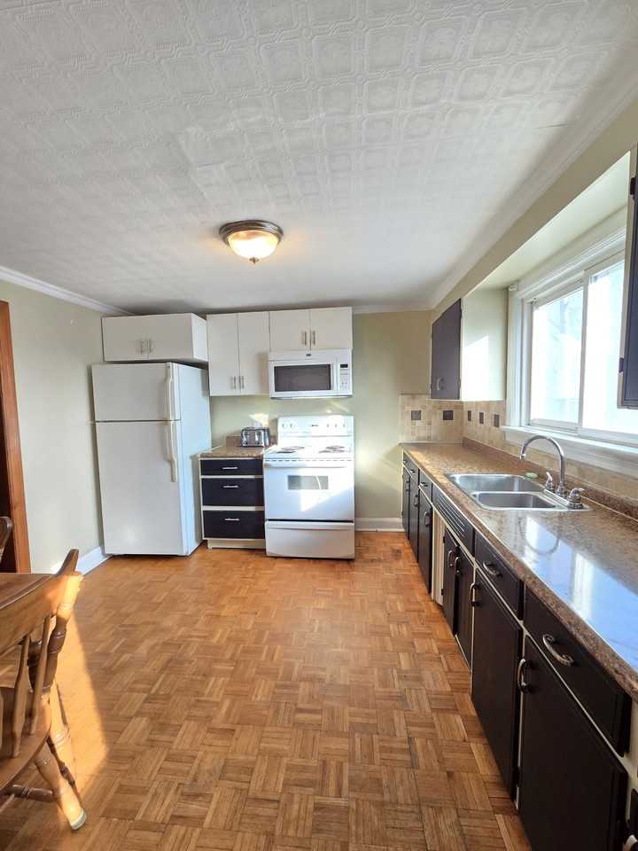 223 McNaughton Avenue #3 - Photo 2 of 12