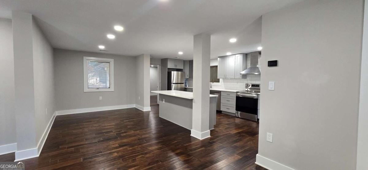 3594 Abbotts Bridge Rd - Photo 6 of 31