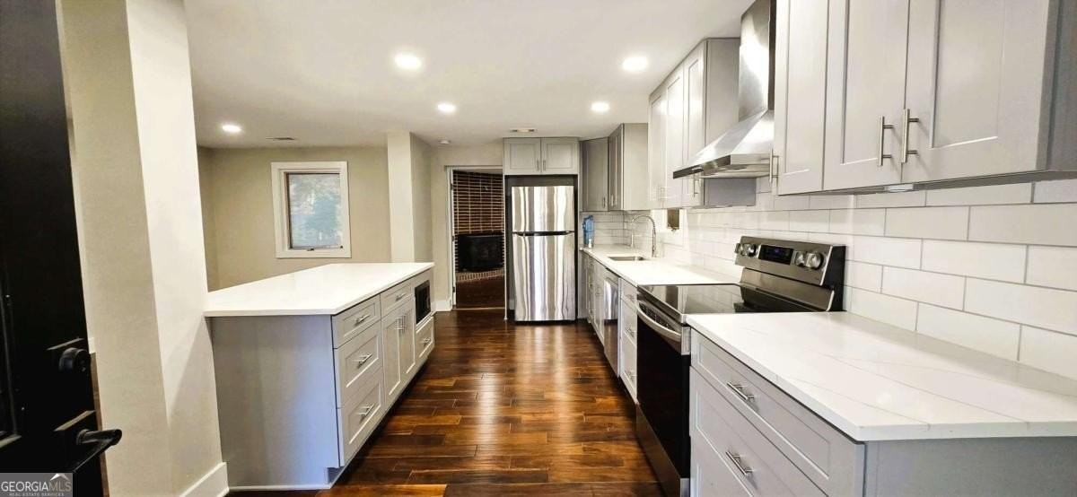 3594 Abbotts Bridge Rd - Photo 7 of 31