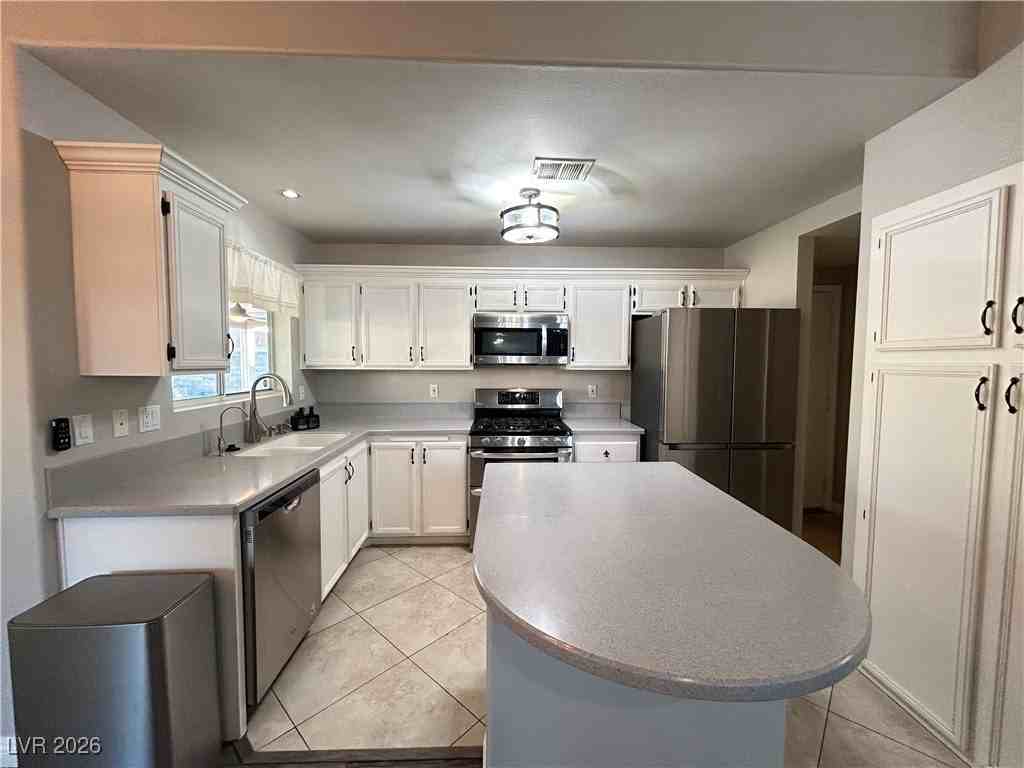 9070 Trombone Ln - Photo 7 of 25