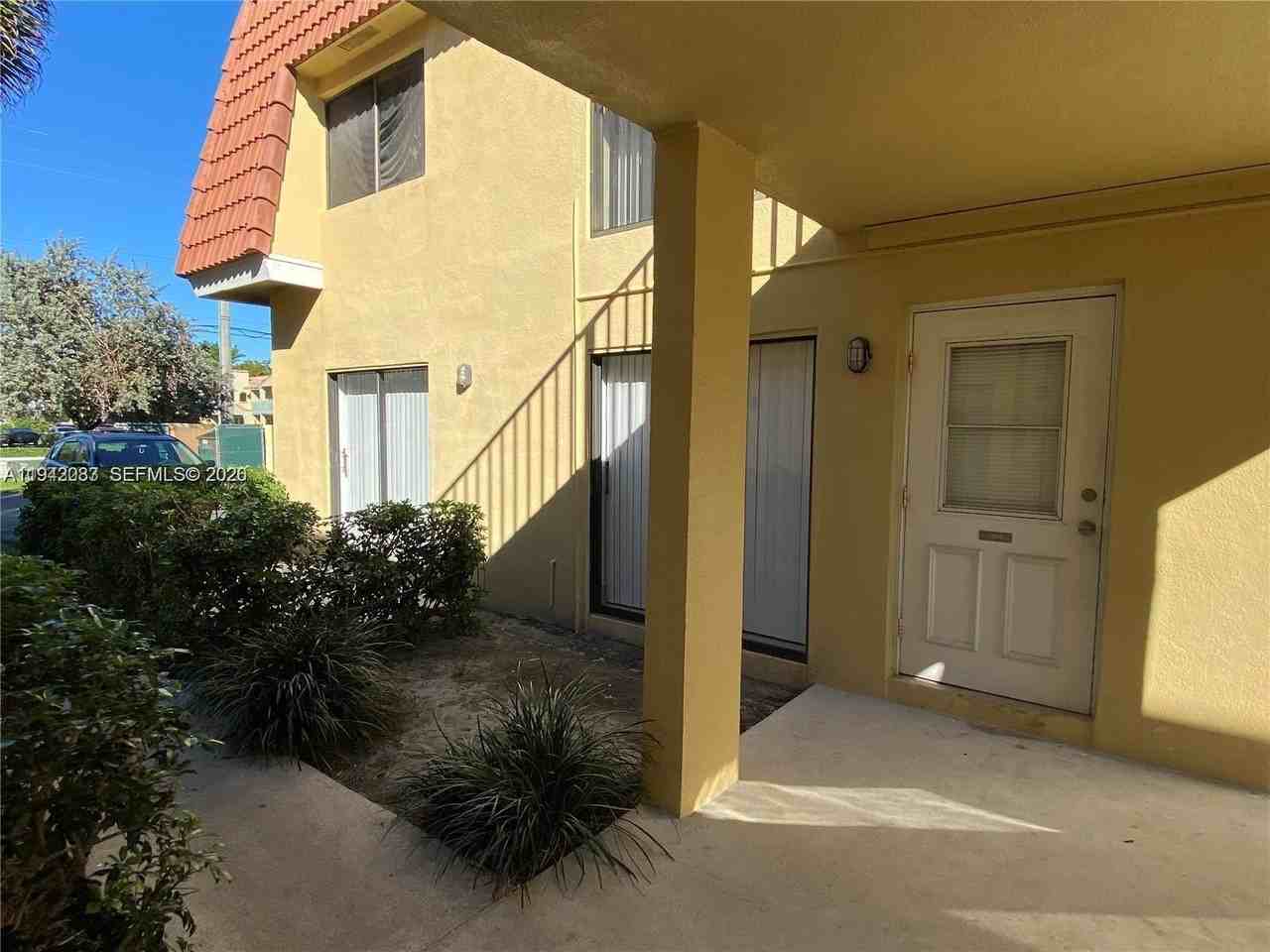 11398 Royal Palm Blvd #11398 - Photo 4 of 19