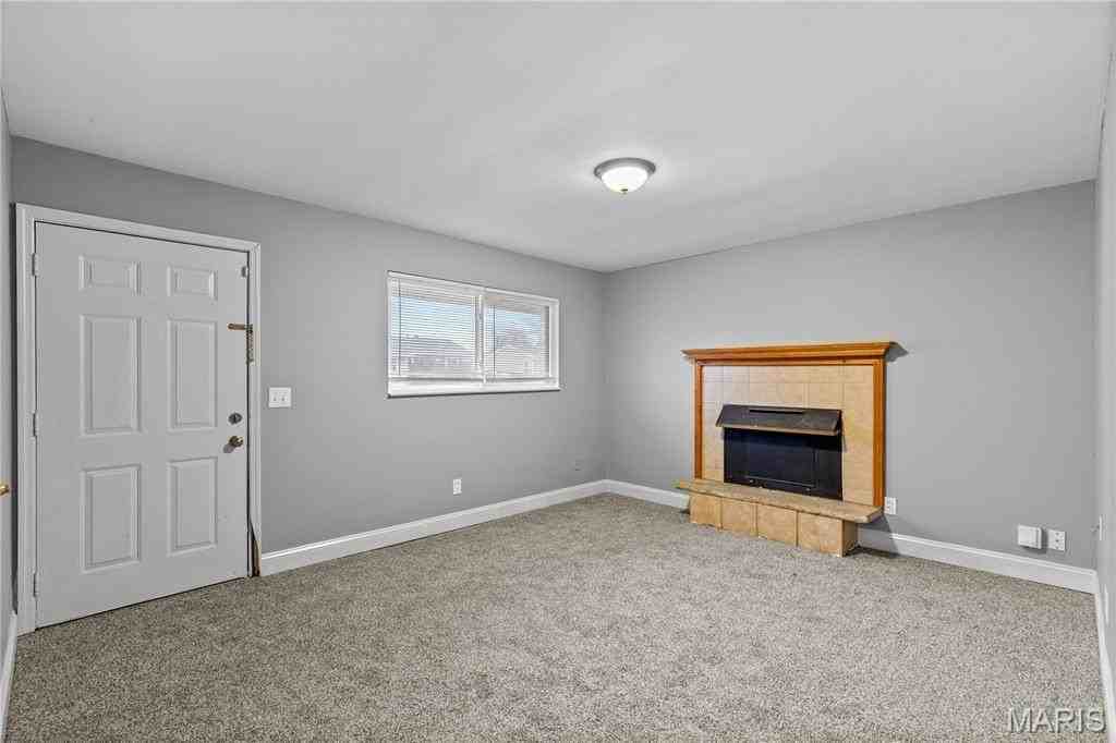 2265 Grants Pkwy - Photo 4 of 20