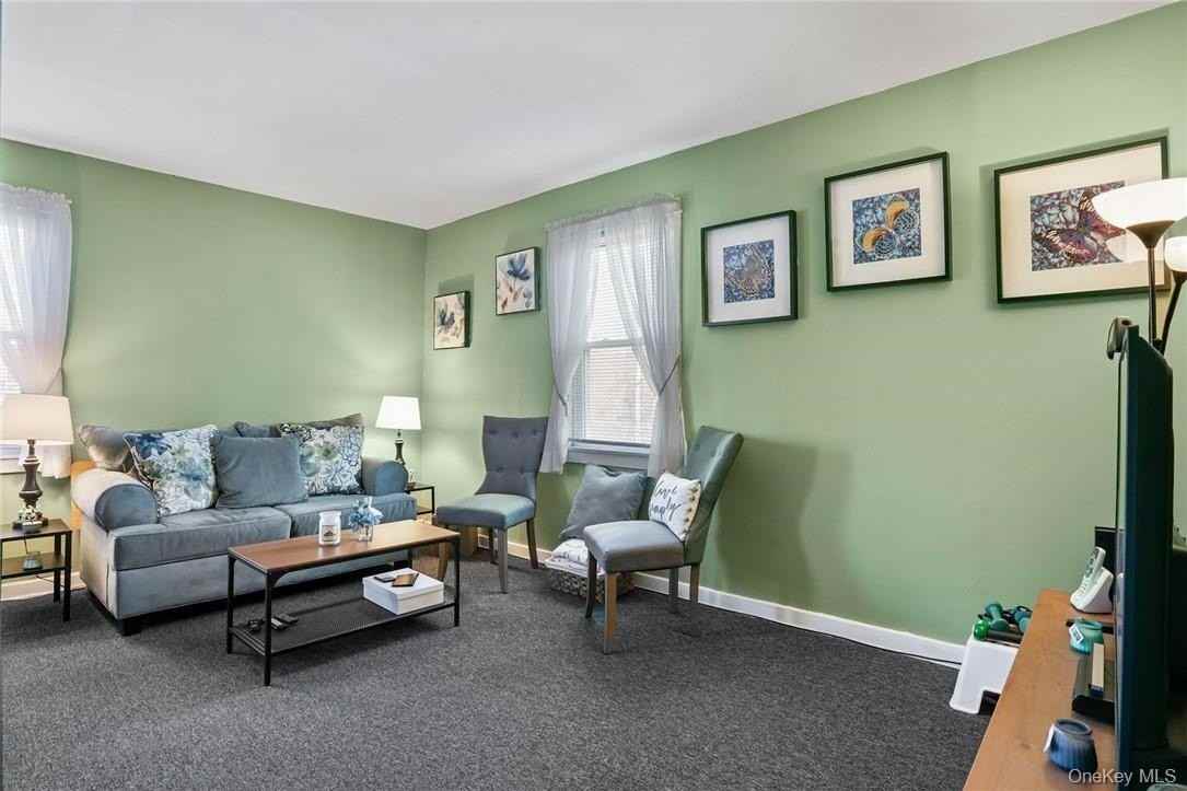 4 Montgomery Rd Unit 5 #5 - Photo 7 of 14