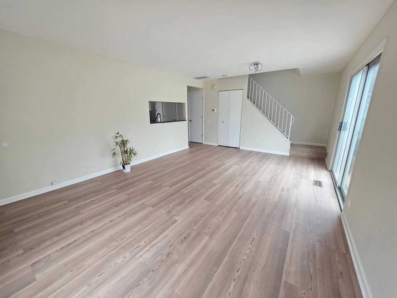 482 Betsy Ross Ct Unit 482 #482 - Photo 3 of 26