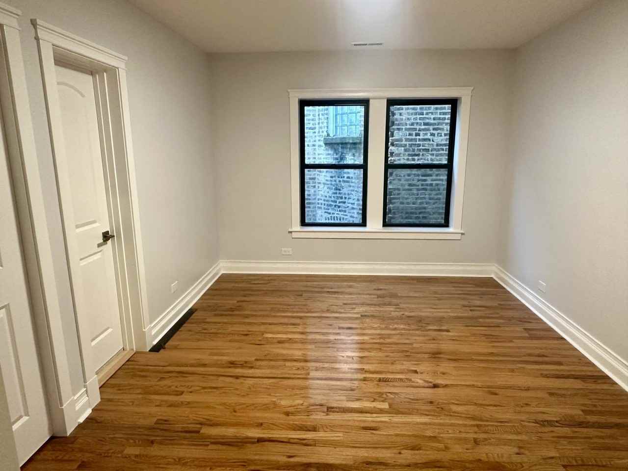 2308 W Farwell Ave Apt 3e #3E - Photo 4 of 19