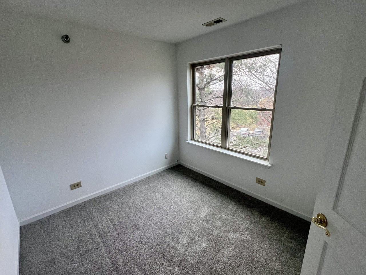 120 Glengarry Dr Apt 312 #312 - Photo 6 of 32