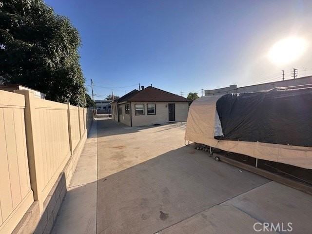 519 E Stuart Ave - Photo 3 of 36