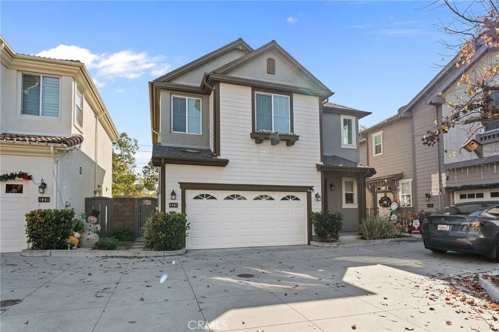 330 Flyers Ln - Photo 2 of 35