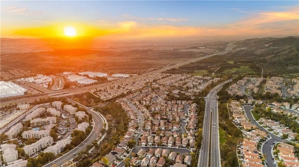 2 Cameron Cir - Photo 3 of 45