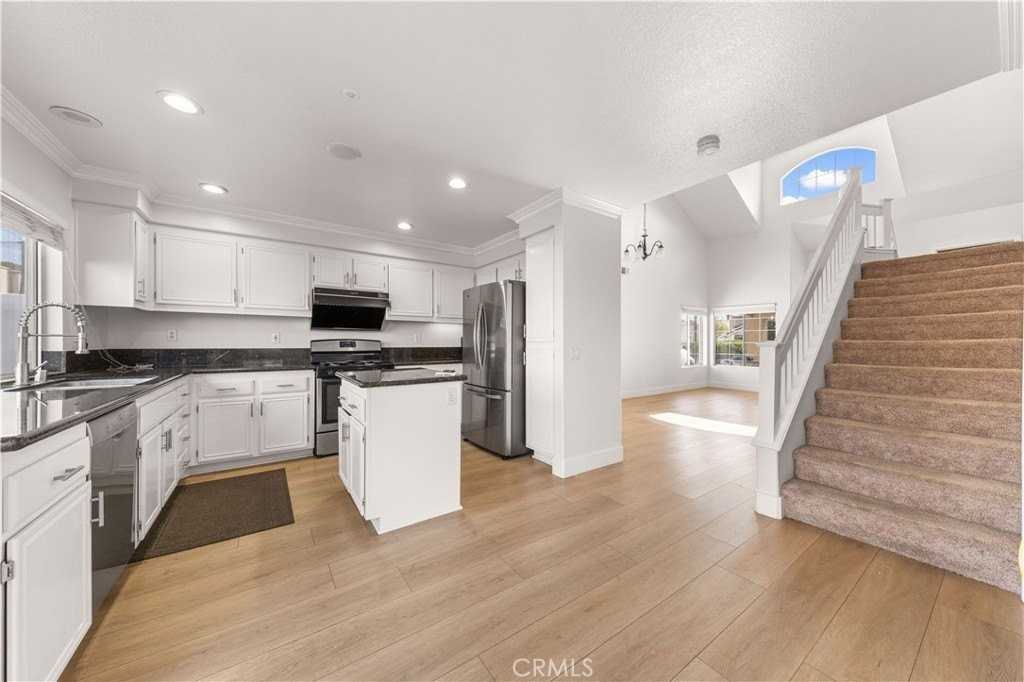 2 Cameron Cir - Photo 7 of 45