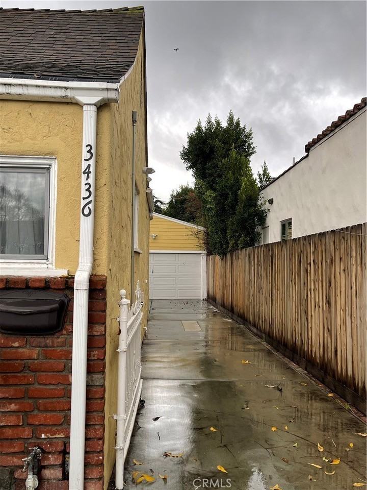 3436 Gardenside Ln - Photo 2 of 19