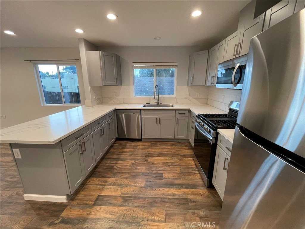 3436 Gardenside Ln - Photo 6 of 19