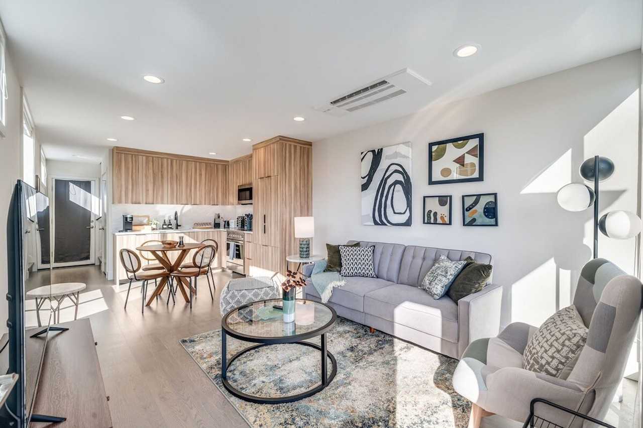 4205 Evanston Ave N #1036016P - Photo 3 of 50