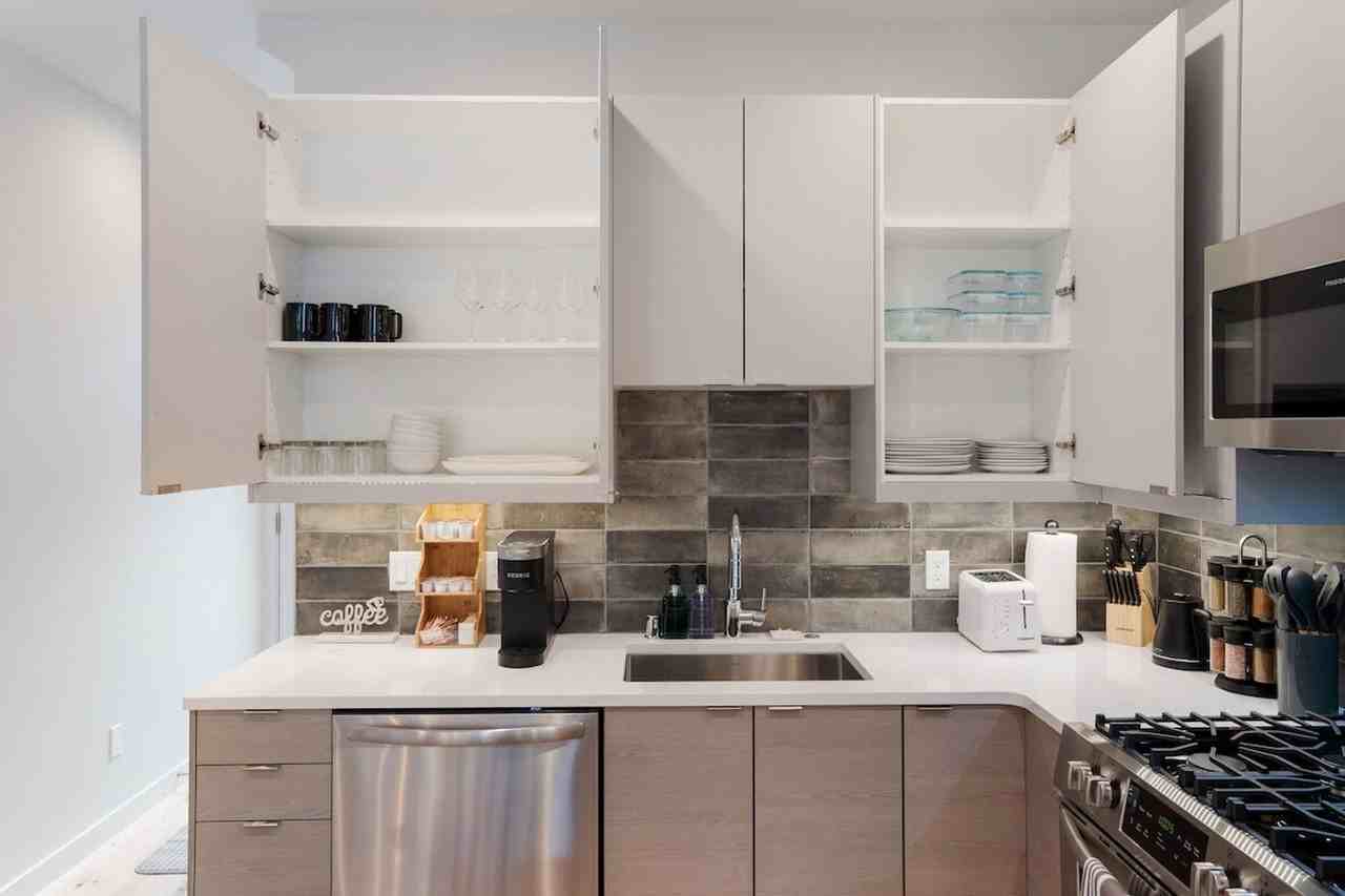 4424 Burke Ave N #1035993P - Photo 3 of 50