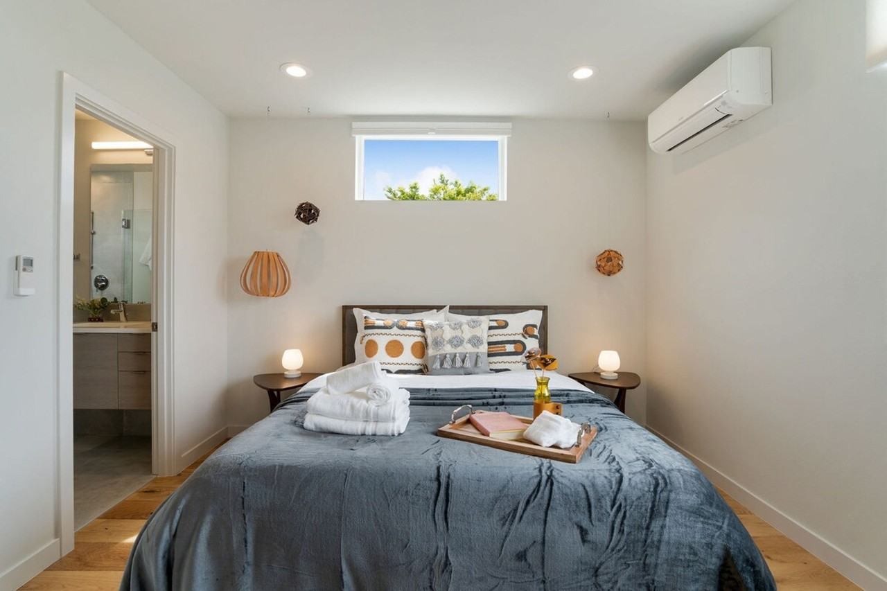 4424 Burke Ave N #1035993P - Photo 7 of 45