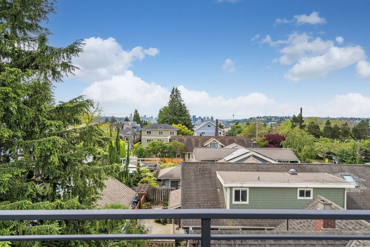 4424 Burke Ave N #1035993P - Photo 3 of 45